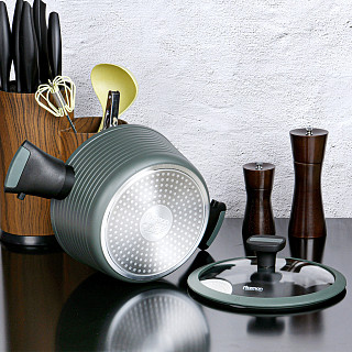 Katls BRILLIANT 24x12 cm/4500 ml ar noņemamiem rokturiem un stikla vāku (alumīnijs)