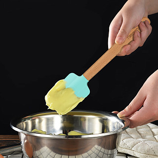 Spatula ESSENTIAL 28 cm (art.1117)