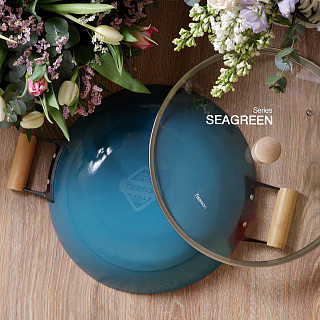 Wok SEAGREEN 32x9,2 cm / 5 l su stikliniu dangčiu (palengvintas emaliuotas ketus su nelipnia danga)