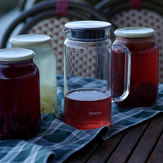 Ąsotis GIORNO karštiems ir šaltiems gėrimams su filtru 1000 ml (stiklas)