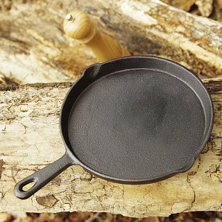 Frying pan 25x4.6 cm (cast iron)