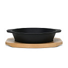 Cast iron frying pan 19 cm on a wooden stand