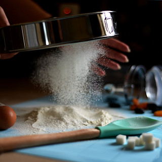 Flour sifter 23х4 cm (steel)