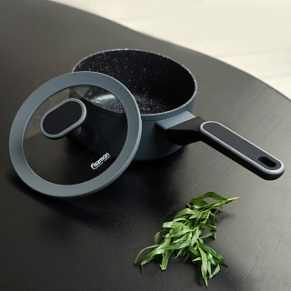 Sauce pan with lid 16x7.9 cm / 1.4 l Laura