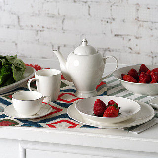 Teapot ALEKSA 1100 ml color white (porcelain)