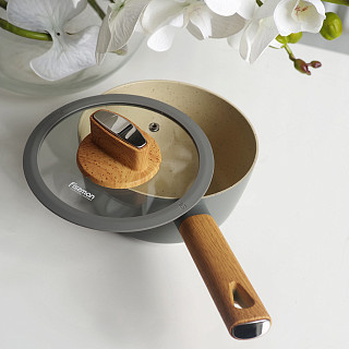 Sauce pan with lid 16 cm / 1.2 l Aria