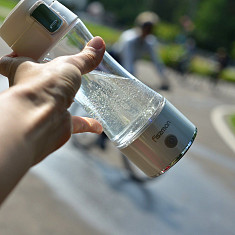 Pudele ūdens bagātināšanai ar ūdeņradi