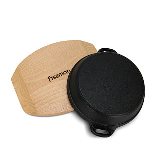 Ketaus keptuvė 18 cm ant medinio stovo Ketaus keptuvė 18 cm ant medinio stovo