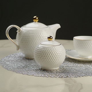 Tējkanna NOEMI 780 ml (kaula porcelāns)