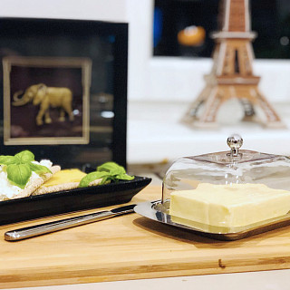 Butter dish with plastic lid 18x12x7 cm (stainless steel)