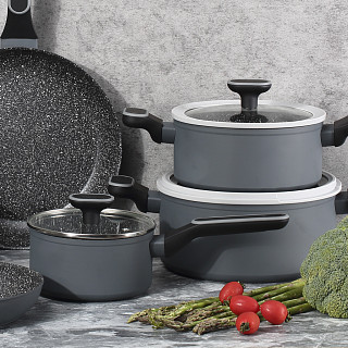 Sauce pan with lid 16x7.9 cm / 1.4 l Laura