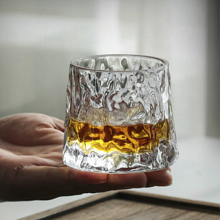 Rotating whiskey glasses 180 ml / 2 pcs