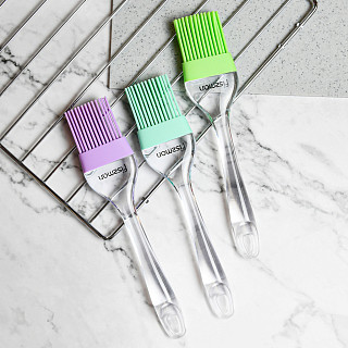 Brush 22 cm (silicone) (24 pcs per display box)