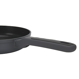 Induction frying pan 24 cm Titanium pro