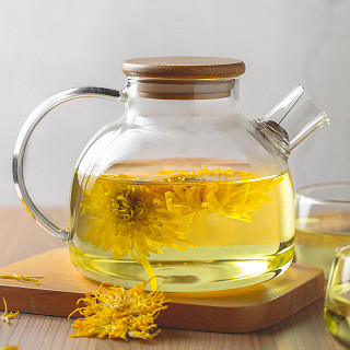 Tējkanna 800ml ar tērauda filtru un bambusa vāku