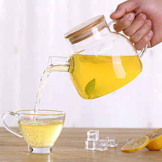 Tējkanna 800ml ar tērauda filtru un bambusa vāku