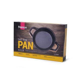 Pan 18x4.5 cm with two side handles on wooden tray (cast iron)