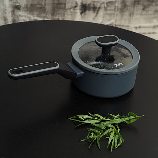 Kibiras su dangčiu 16x7.9 cm / 1,4 l Laura